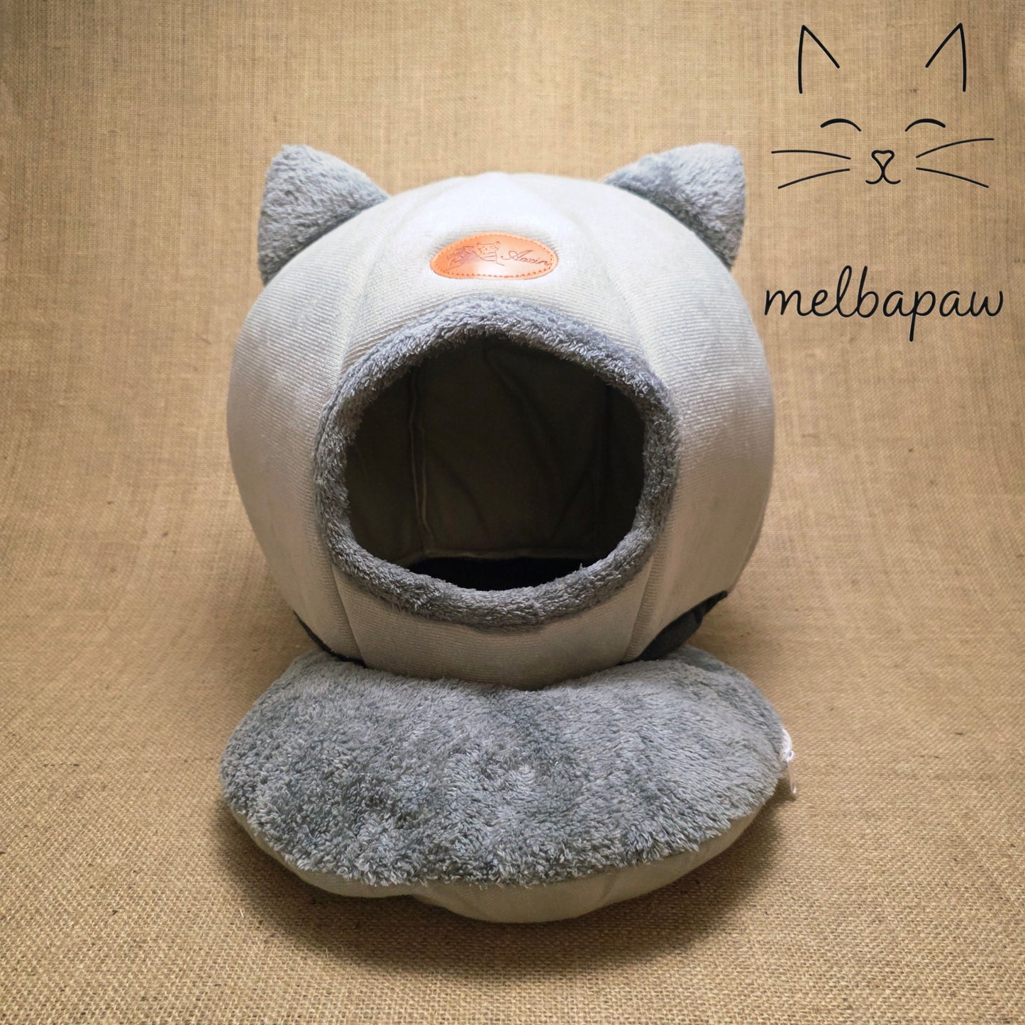 CuddleNest Removable Cat Bed